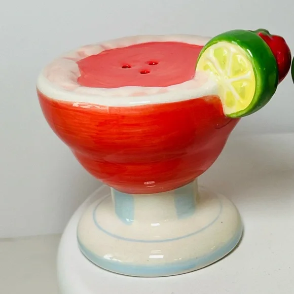 Ceramic Cocktail Tropical Drinks Salt & Pepper Shakers Lime Wedge - Picture 9 of 9